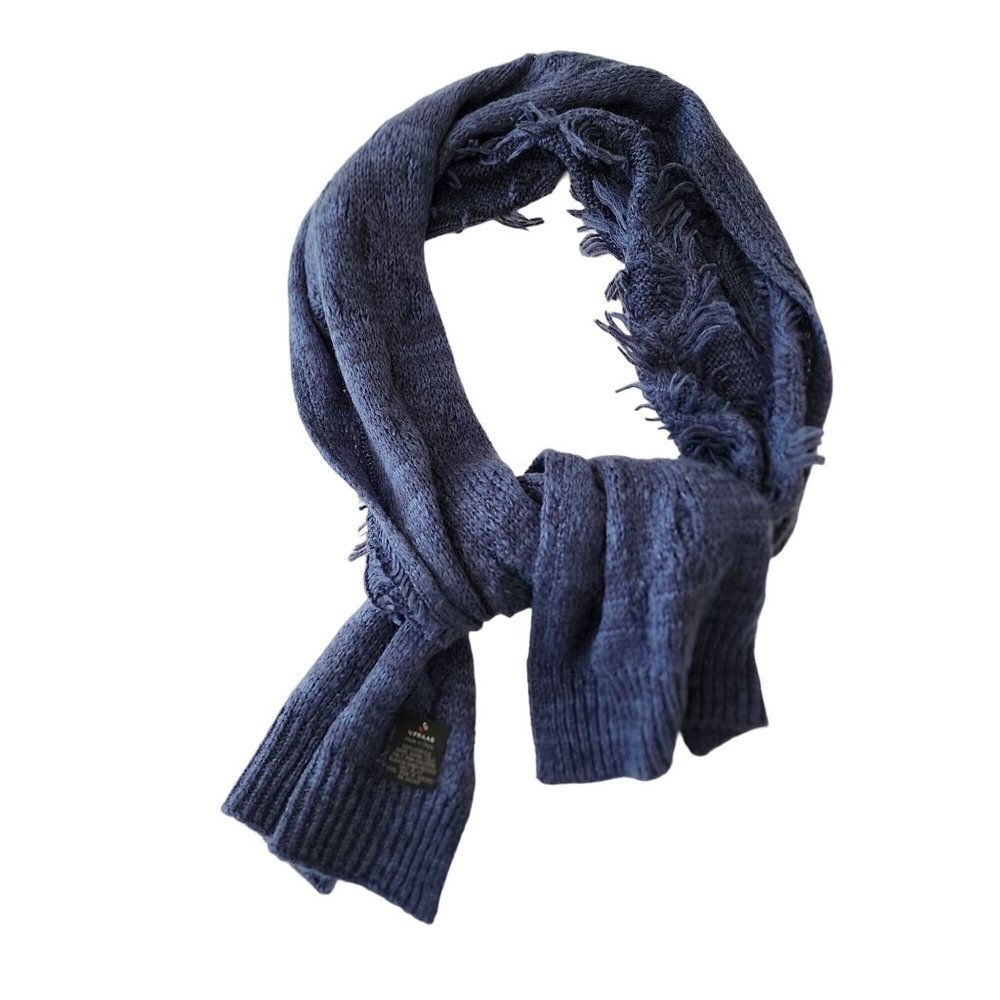 V. Frass Blue Knit Scarf